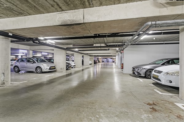 Medium property photo - Titus van Rijnstraat 151, 1058 GB Amsterdam